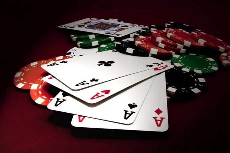 Filipino players enjoying sports betting and casino games on jlttt platform